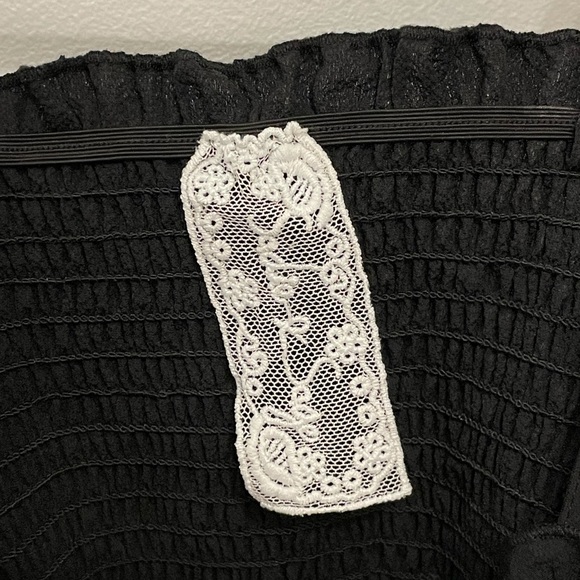 Black Ruffled Tank - Picture 3 of 5